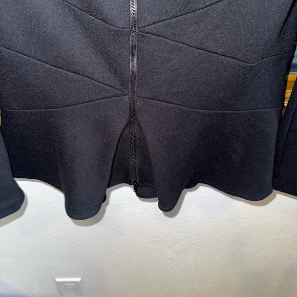 CAbi Black Crisscross Zip Front Peplum Blazer Size Small Style #5850 Used - Picture 4 of 9